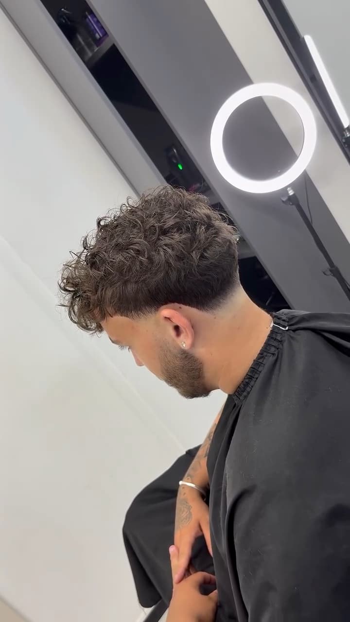Curly textured top with a taper, finished, by Fin