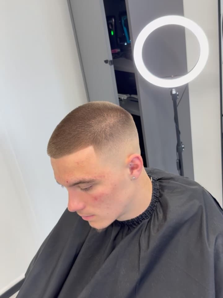 A short skin fade by Fin
